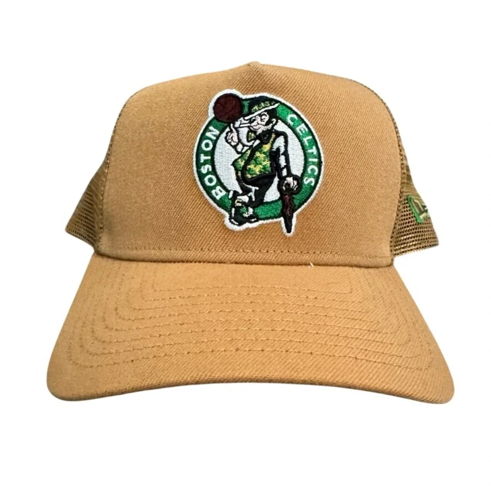 New Era 9FORTY Boston Celtics Trucker Hat Tan Wheat Snapback Mesh NBA Cap